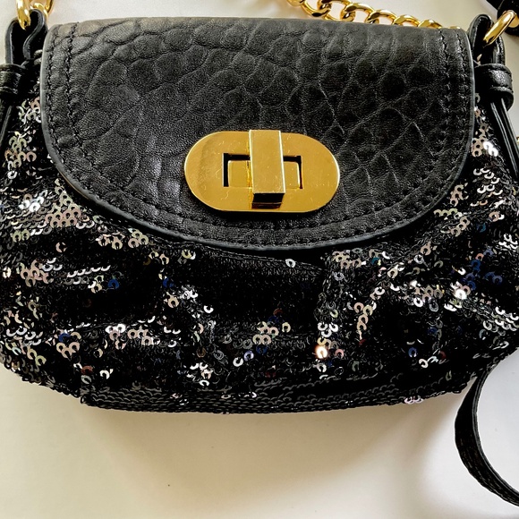 BADGLY MISCHKA Crossbody Evening Bag Black/Silver Sequins Gold Tone Chain - Picture 8 of 10